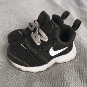 Toddler size 5 shoe